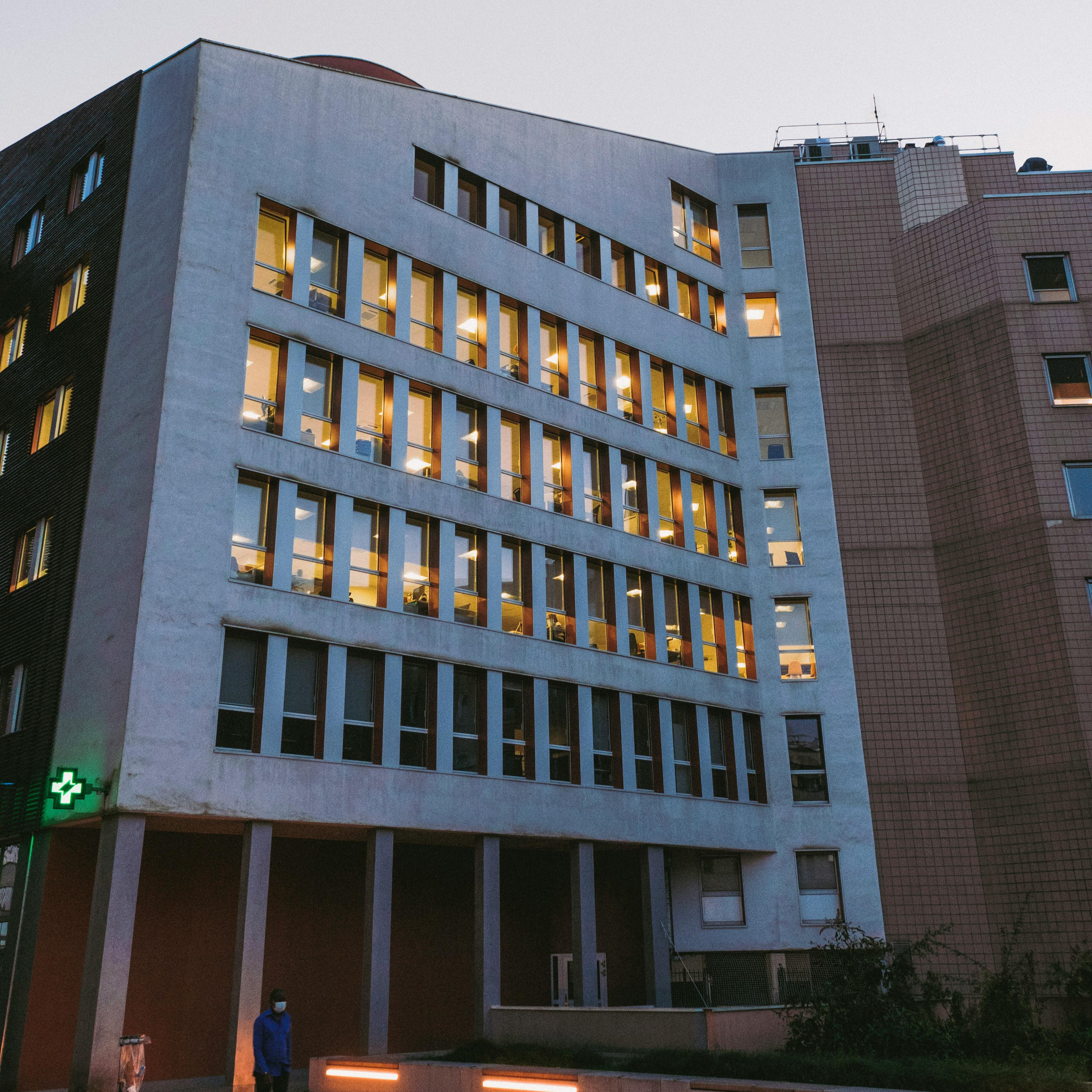 Hospitals & Healthcare Networks